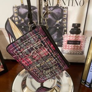 COACH EUC Vintage Poppy Plaid wristlet!